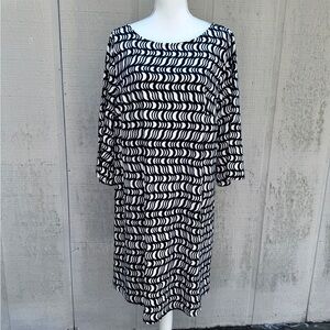 Ellos Monochrome Wave Pattern Long Sleeve Dress